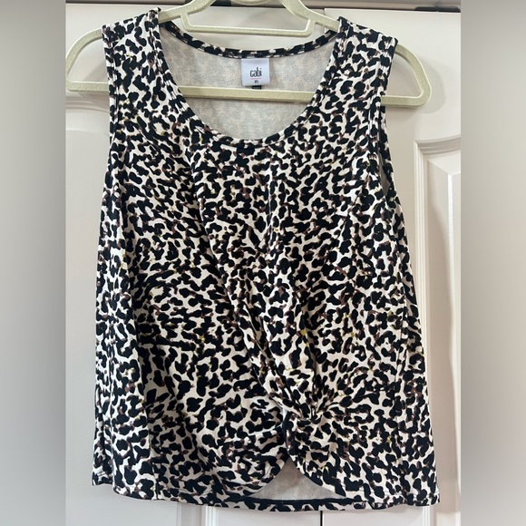 Cabi #5759 Knotty Tank - Picture 1 of 4